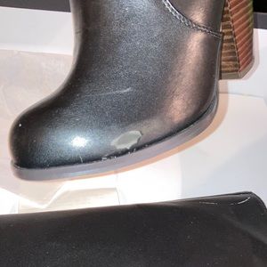 Bebe damaged boots size 6